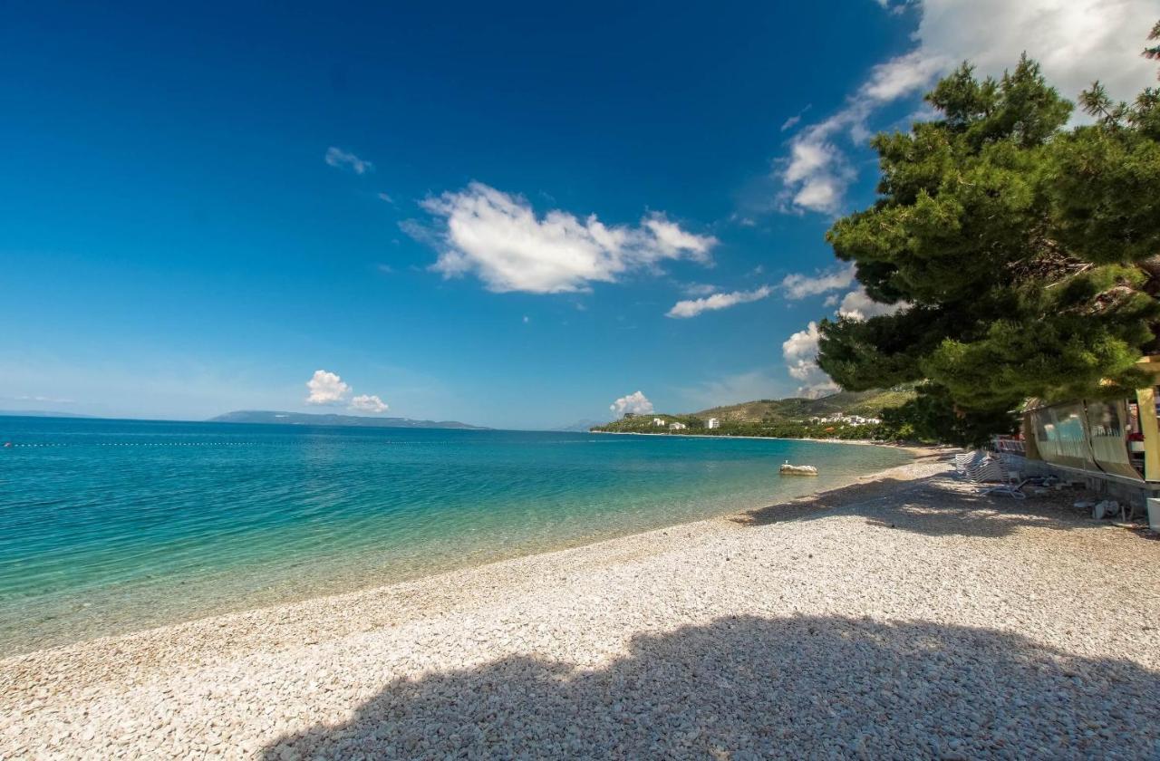 Beachfront Rooms Ana Tucepi Exterior photo