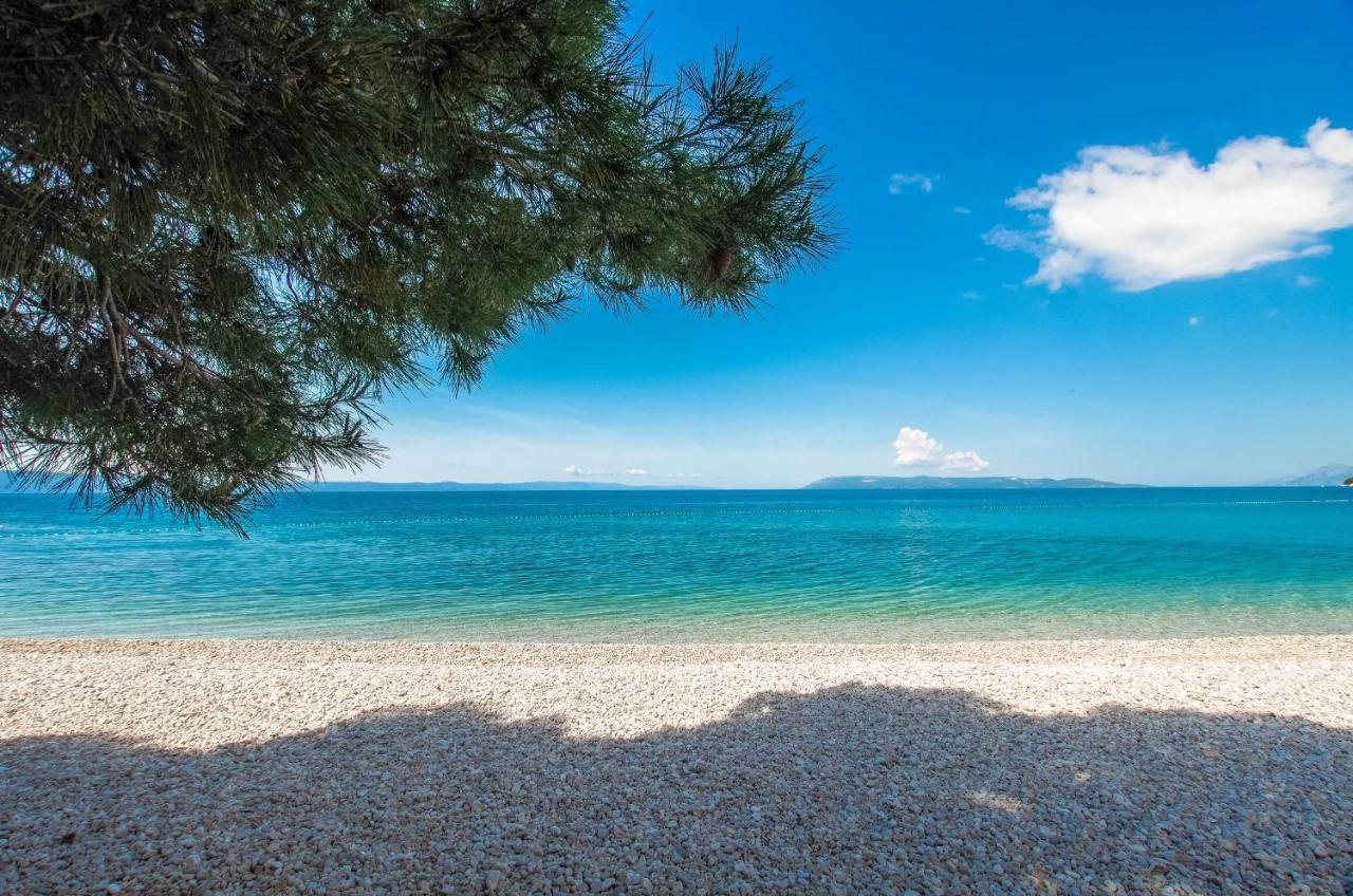 Beachfront Rooms Ana Tucepi Exterior photo