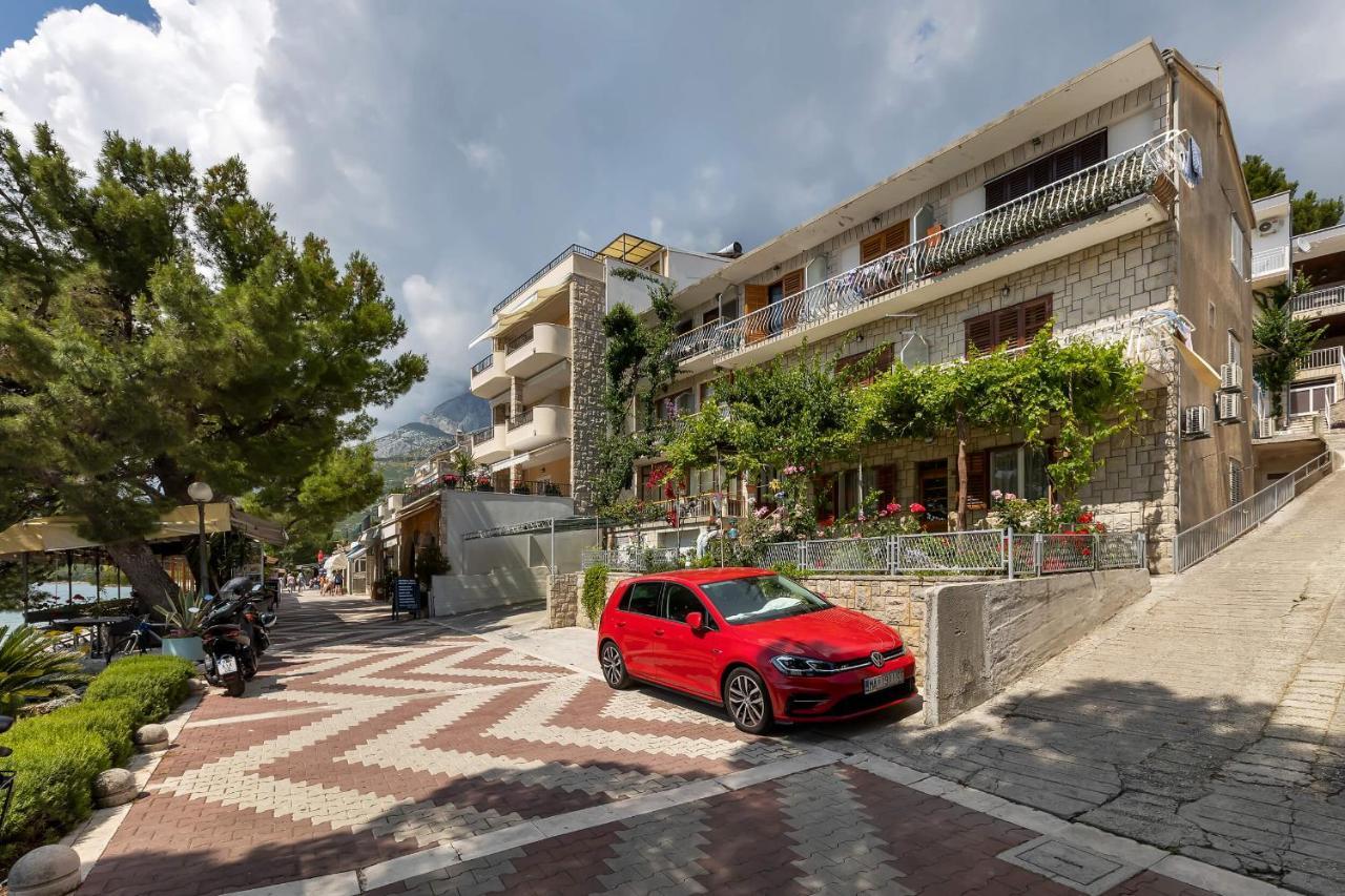 Beachfront Rooms Ana Tucepi Exterior photo